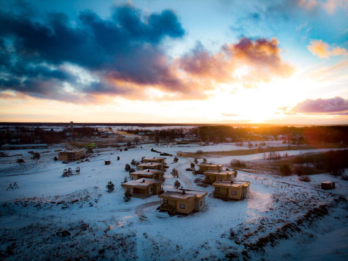 Kapteinu Osta Salacgrīva Esterno foto